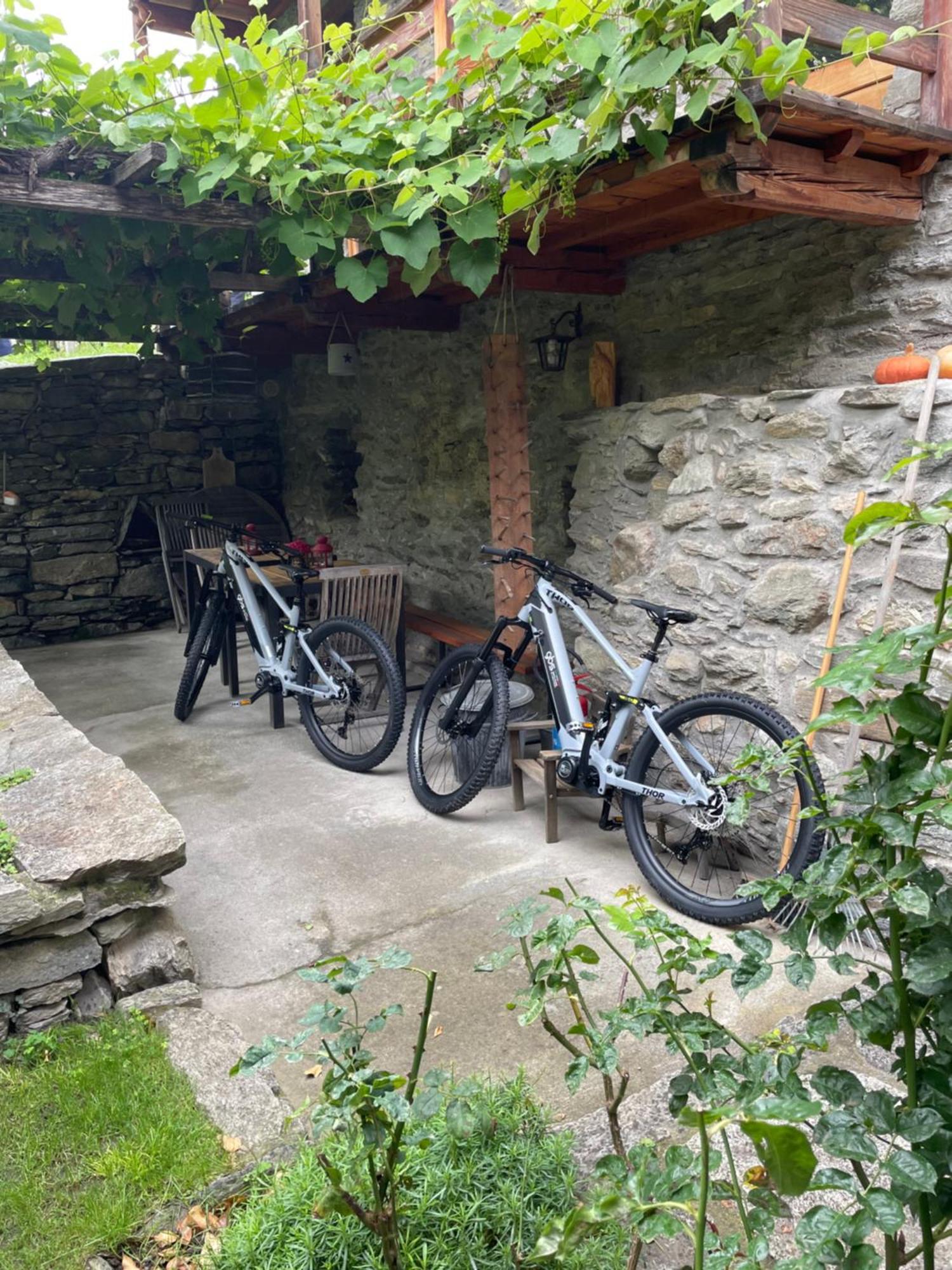 Maison De Noe Arnad Bagian luar foto